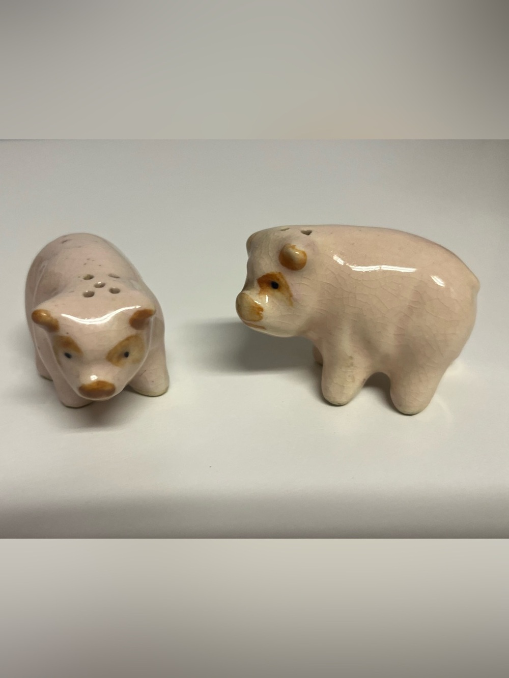 Ceramic Pig Salt and Pepper Shakers - Pale Pink